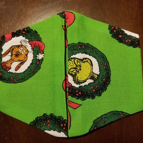 KIDS - Grinch Stole Christmas Cotton Facemask - Picture 4 of 5